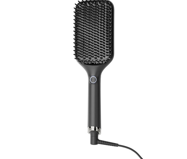 La Brosse Lissante GHD Glide+ Max pour lisser plus rapidement les cheveux épais et longs.