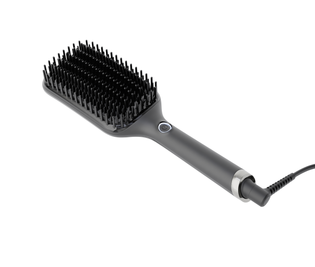 La Brosse Lissante GHD Glide+ Max pour lisser plus rapidement les cheveux épais et longs.