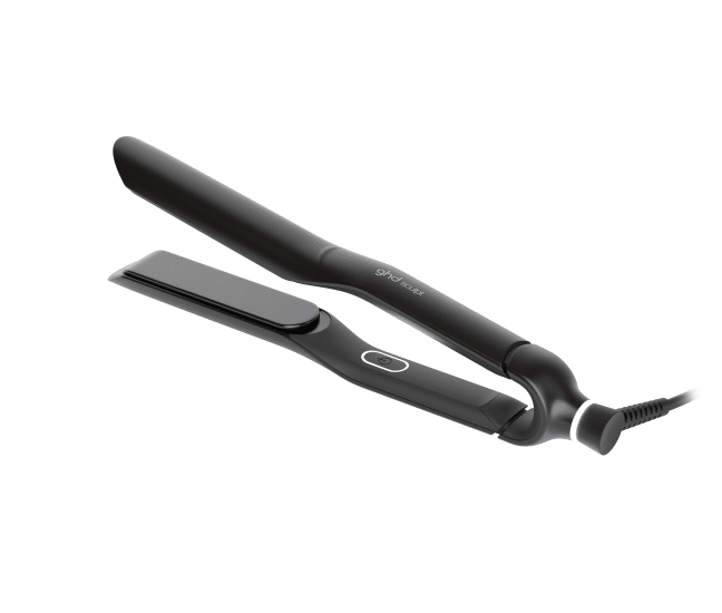 Lisseur GHD Sculpt pour se coiffer à la perfection sans endommager ses cheveux.